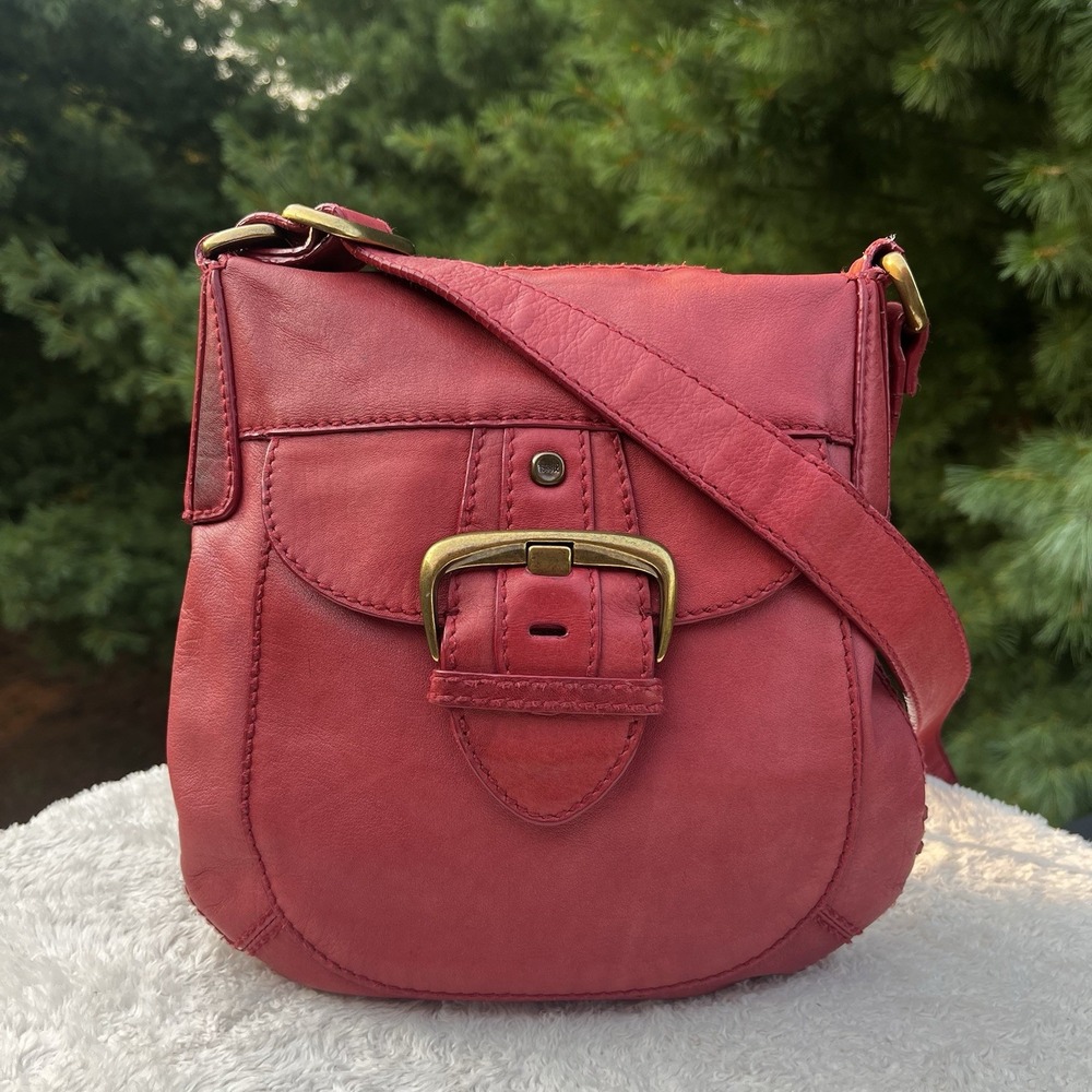 Vtg Fossil Leather Crossbody Shoulder Bag Berry Red Flap Pocket Brass Buckle